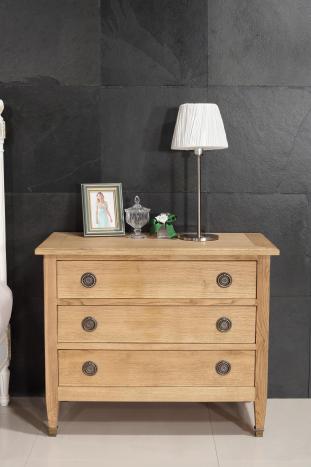 Commode ou Table de nuit 3 tiroirs ralise en Chne de style Directoire Finition Chne Bross Patin