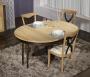 Table ronde pied central Anna ralise en Chne Massif de style Louis Philippe DIAMETRE 120 - 2 allonges de 40 cm Finition Chne Bross Naturel et Noir dlav