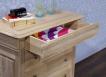 Commode 4 tiroirs Guillaume ralise en chne de style Louis Philippe Finition Chne Bross Blanchi