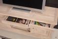 Meuble TV 16/9eme Julien ralis en Chne Massif de style Louis Philippe Finition Chne Bross Blanchi