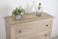 Commode 3 tiroirs Patrice, ralise en Chne Massif de Style Campagne SEULEMENT 1 DISPONIBLE DANS UNE FINITION CHENE BROSSE BLANCHI