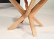 Table ronde Contemporaine Romain, diamtre 120 cm ralise en chne avec un pieds central et 1 allonge portefeuille de 50 cm Cramique Iron Grey
