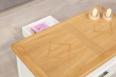 Table Bar Jules ralise en Chne de style Louis Philippe Finition Chne Bross Ivoire pour le corps Plateau Chne Naturel SEULEMENT 1 DISPONIBLE