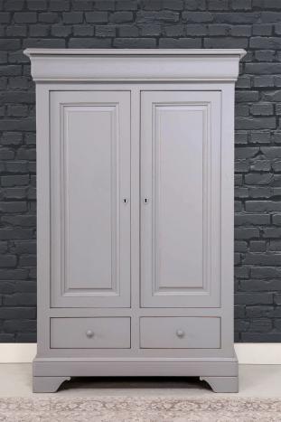 Bassette 2 portes 3 tiroirs ralise en Chne Massif de style Louis Philippe Finition Gris Perle lgrement patin SEULEMENT 1 DISPONIBLE