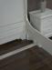 Lit Fabrice 160*200 ralis en Chne Massif de style louis philippe Finition Chne Bross Gris Perle