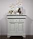 Petit Buffet 2 portes 4 tiroirs Thimoty ralis en chne massif de style Louis Philippe Finition Chne Bross Gris Perle