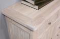 Petit buffet 2 portes 7 tiroirs Maxime ralis en Chne Massif de style Campagnard Finition Chne Naturel Bross Blanchi