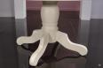 Table ronde pied central ralise en Chne Massif de style Louis Philippe DIAMETRE 120  Finition Lin patin