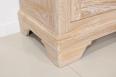 Confiturier  ralis en Chne Massif de style Louis Philippe Finition Chne bross blanchi 