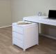 Bureau Contemporain en chne accompagn de son caisson de 3 tiroirs sur roulettes